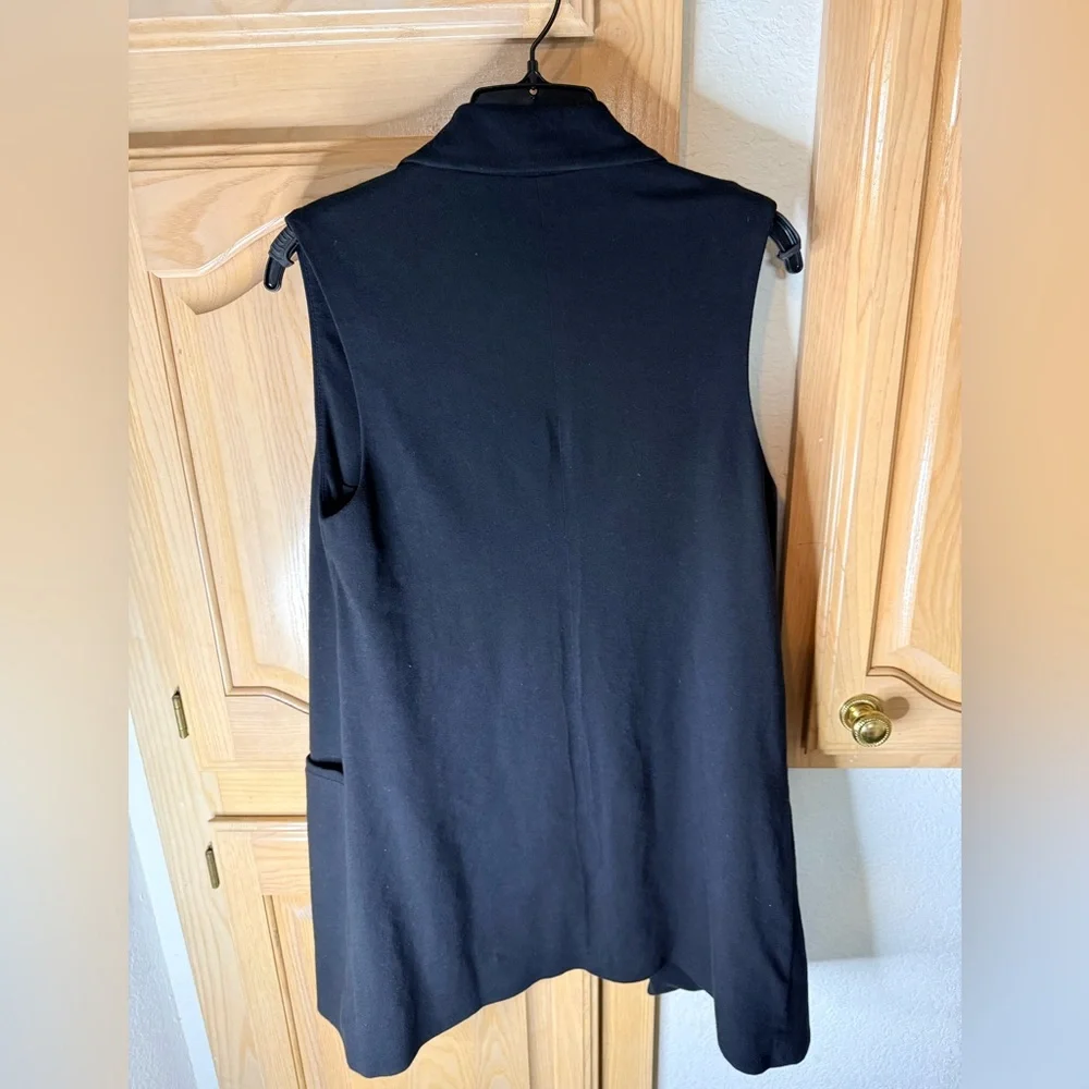 The Limited Black Sleeveless Blazer Vest - Picture 2 of 4